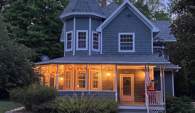 Private 3BR Gem on 2.5 Wooded Acres- Close to All in Sister Bay