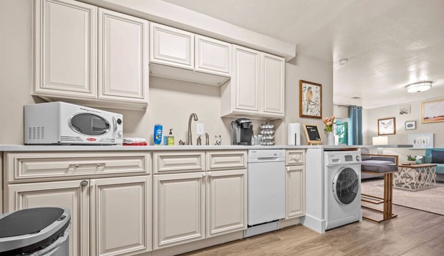 Private Basement - Two King Beds and Hot Tub in Saint Charles