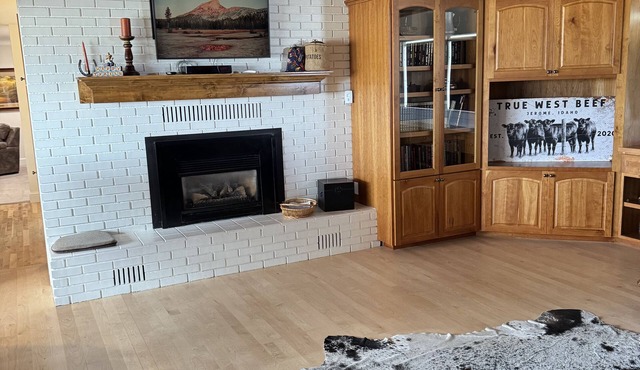 PRIVATE DUNE ACCESS - Home Closest to SAND DUNES ▪︎ Near West Yellowstone in Saint Anthony