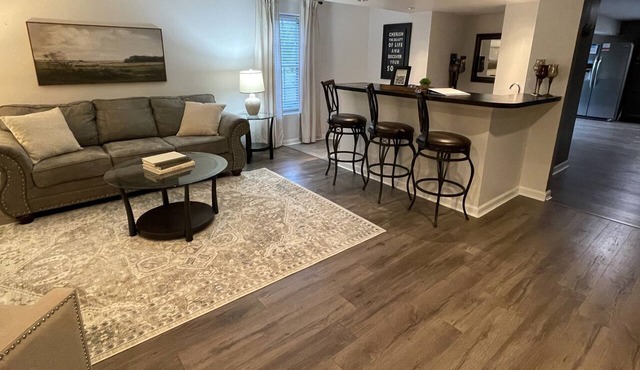 Private Entry Basement Suite Pond & Farm View Pet Friendly St Peters in St. Peters