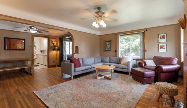 Rare 2 King Beds - Comfort Stay in Prime Location in Spokane