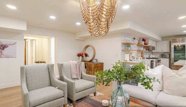 Recently RENOVATED 1-bdrm apt near SUNDANCE & BYU in Orem