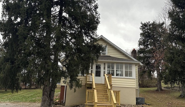 Rio Grande "Dean Lewis" House. Just off campus! in Rio Grande