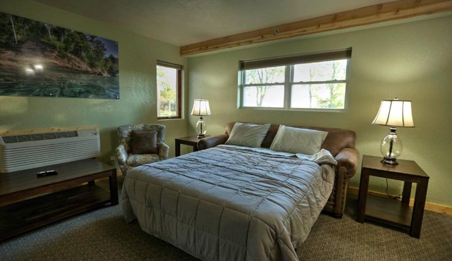 Roam Inn in Munising
