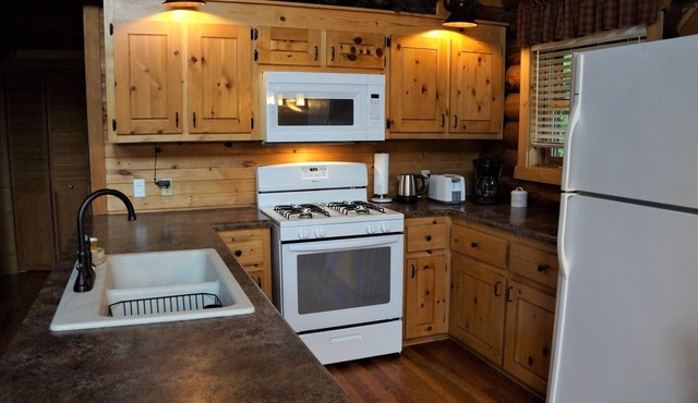 RUSTIC, MAGICAL, LOG HOME IN SW. WI. ...TROUT STREAM, HIKING, NEARBY CANOEING in Blanchardville