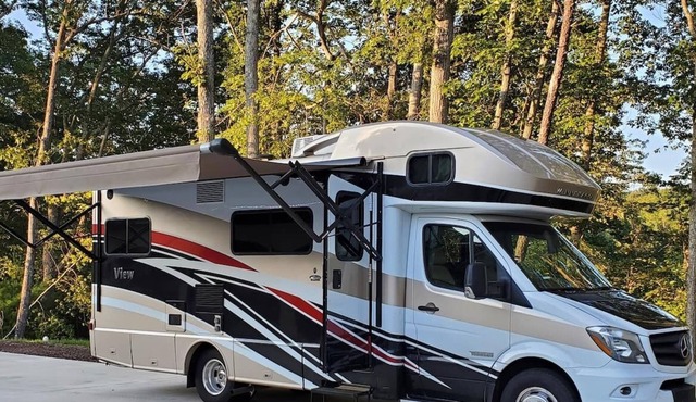 RV "In Style"-Only 5 minutes from Virginia Tech in Blacksburg
