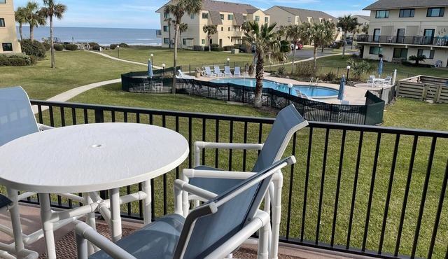 Sea Gem-Ocean Views, Heated Pool, King Bed, Beach Access in St. Augustine
