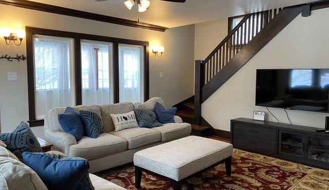 Serene Home One Block From Lake Michigan in Sheboygan