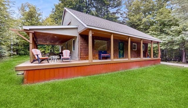 Serene Home with Fire pit, Hammock, Loft, WIFI & Private W&D in Brutus