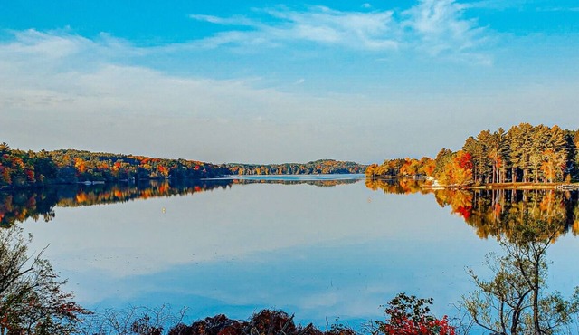 Sleepy Bear Lodge with breathtaking views of Lake Nebagamon! in Lake Nebagamon