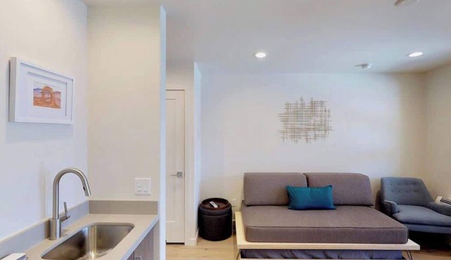 Slot Canyon Unit B, Walking distance to Main St in Moab