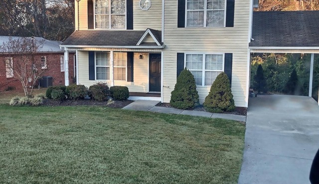 Spacious home near Lee University, historic downtown Cleveland in Cleveland