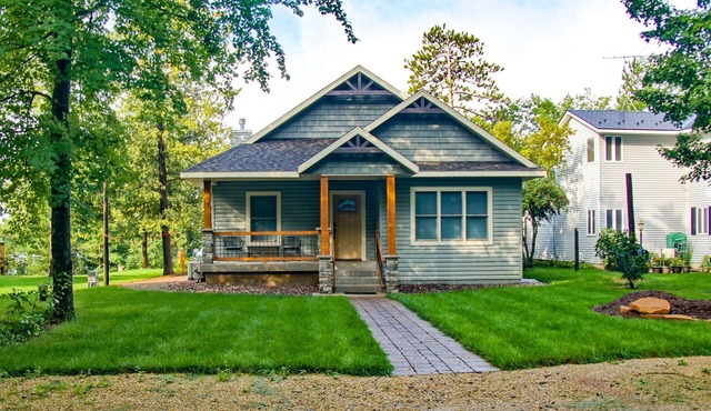 Spacious Lakefront Home | 4BR/3.5BA, Sleeps 12 in Waupaca
