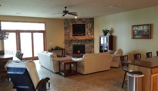 Spacious Lakefront Townhome on Castle Rock Lake! in Mauston