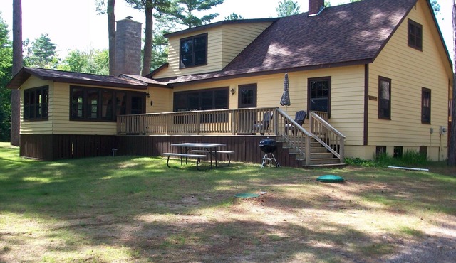 Spacious newly remodeled pet-friendly home in St Germain