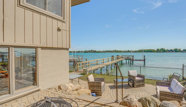 Spacious Riverfront Home w/Dock in St Clair! in St Clair