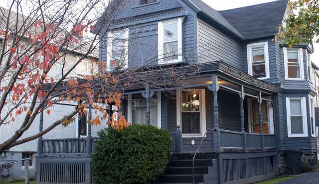 Spacious & Updated Victorian in West Downtown Ithaca - No Pet Fees! in Ithaca
