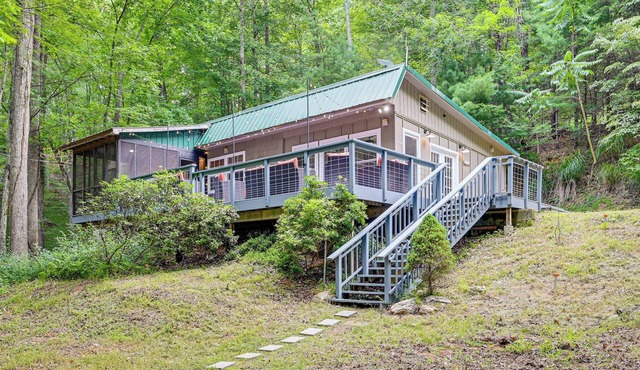 Spring Cabin | Hiking & Boating at Philpott Lake in Henry