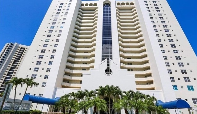 St. Nicole Condo in Pelican Bay, Naples, Florida with Gorgeous Gulf Views in Naples