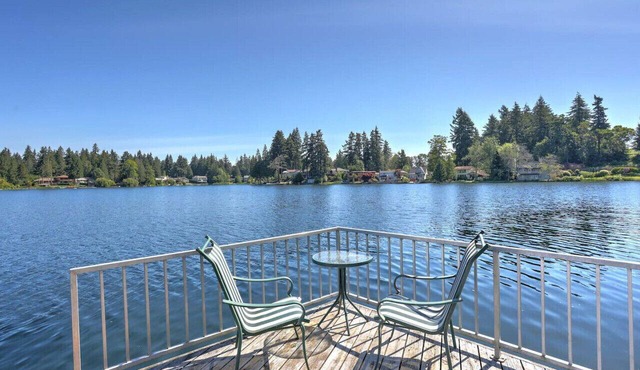 Star Lake Waterfront “DUO” Homes in Federal Way