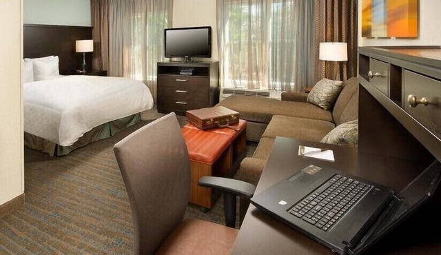 Staybridge Suites Chicago - Glenview by IHG in Glenview