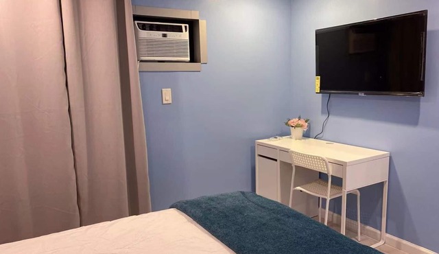 Stylish 2 Bedroom Apartment near MTA buses in Queens