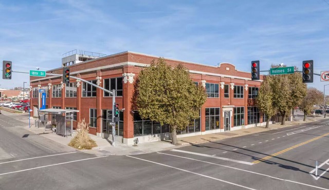 Stylish Loft near Fan Fest & Nightlife, World Cup HQ, Crossroads/Downtown KC in Kansas City