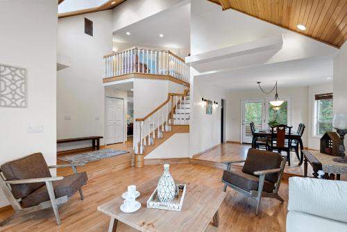 Sun Haven - Meredith Lodging in Sunriver