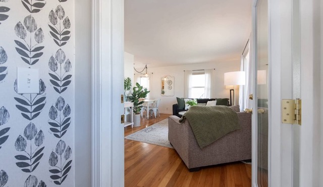 Sunlit Scandi House - Quiet Neighborhood in Spokane