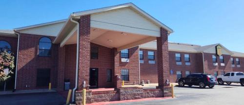 Super 8 by Wyndham White Hall in White Hall