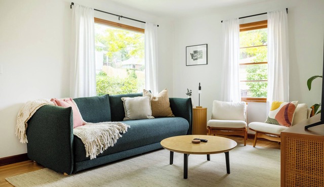 The McKenzie BnB | Walk to WSU & Downtown | 3BR/2BA | Sleeps 6–8 in Pullman