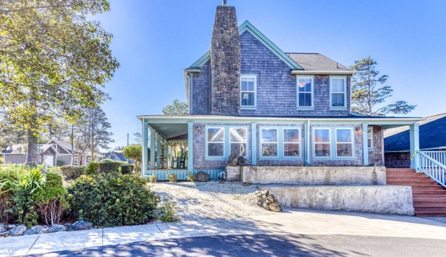 Three bedroom house in United States of America, Lincoln City in Lincoln City