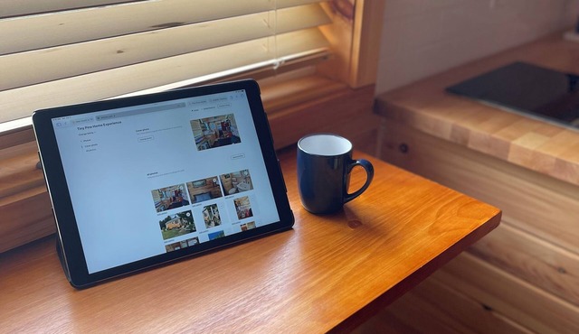 Tiny Home at Pictured Rocks: Clean, Cozy & well appointed w/wifi, AC, & firepit in Christmas