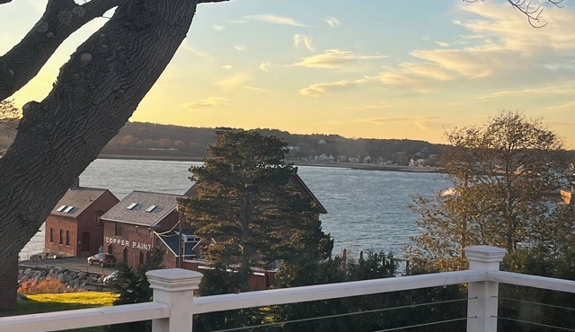 Tranquil 7-bedroom house with Ocean views in Gloucester's charming Rocky Neck in Gloucester