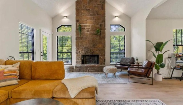 Turkey Mountian Trailside by Tulsa Getaways in Tulsa