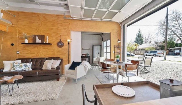 Upscale Hyde Park Urban Executive Suite w/Loft in Boise