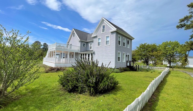 Vanity Fair - 4BR/2.5B w/lg screened in porch and decks! LINENS & TOWELS in Chincoteague