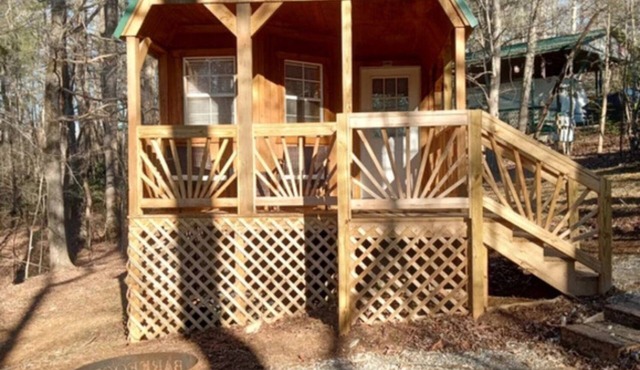 Walking Distance to Lake James: Resort Amenities in Marion