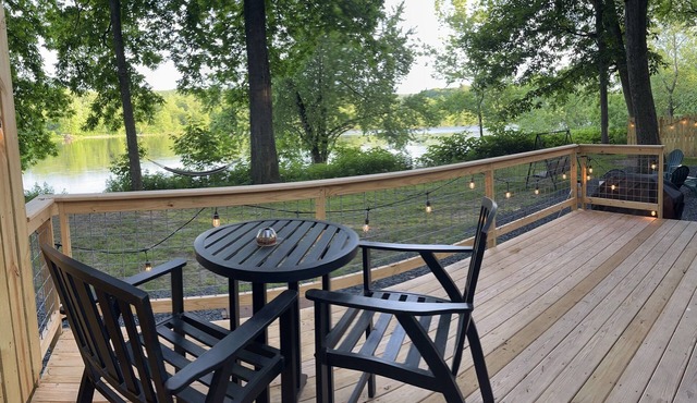 Waterfront Ranch on The Delaware River in Matamoras