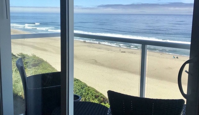 Whale watching from oceanfront home in Lincoln City