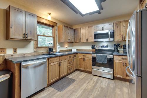 Woodruff Home w/Lake Access & Pier, Near Town! in Woodruff