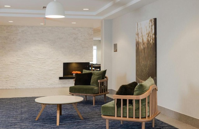 Fairfield Inn 