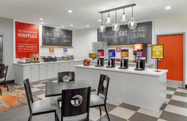 Hampton Inn Olathe 