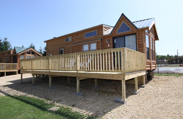 Lakeland RV Campground Loft Cabin 9 in Edgerton