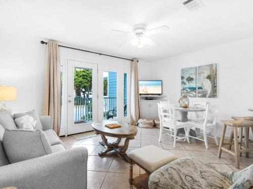 Summer Breeze Condominium 109 by Newman-Dailey in Destin
