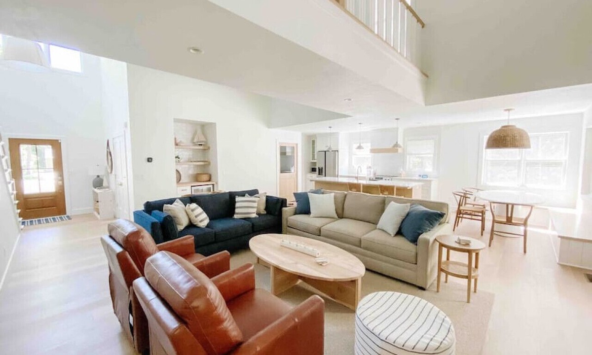 Sister Bay House | Luna's Retreat: Downtown Sister Bay