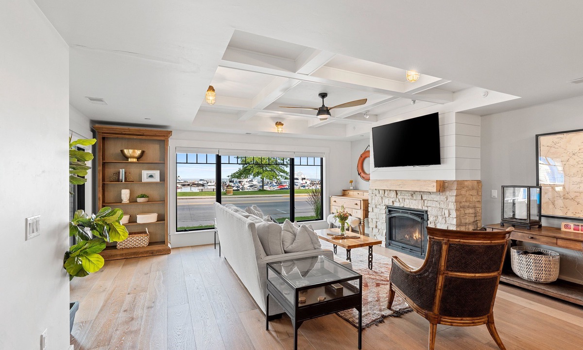 Sister Bay Condo | 101 | Luxury | Downtown Sister Bay