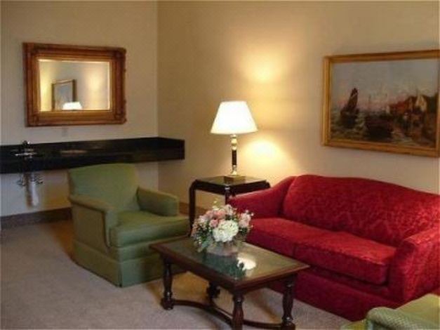 Photo of Livingroom in Downtown