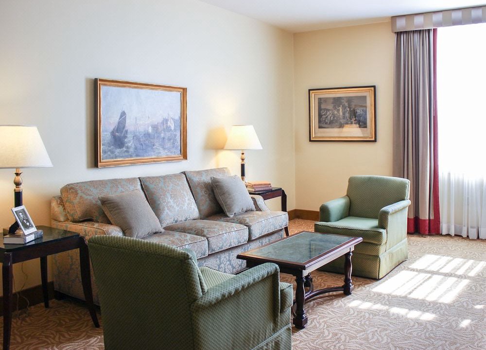Photo of Livingroom in Downtown