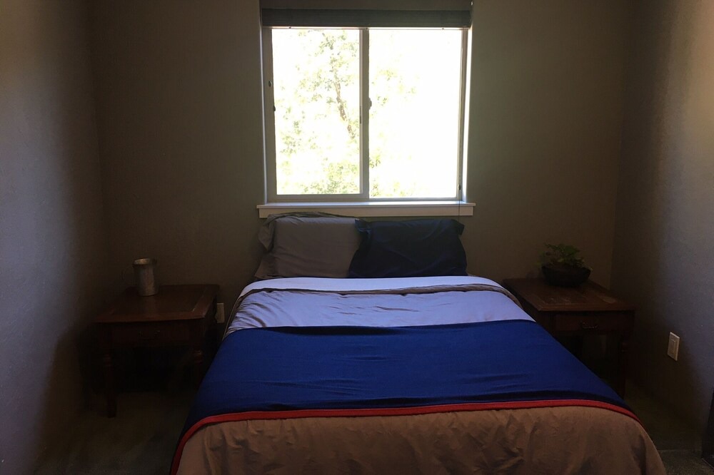 Photo of Bedroom in Murphy
